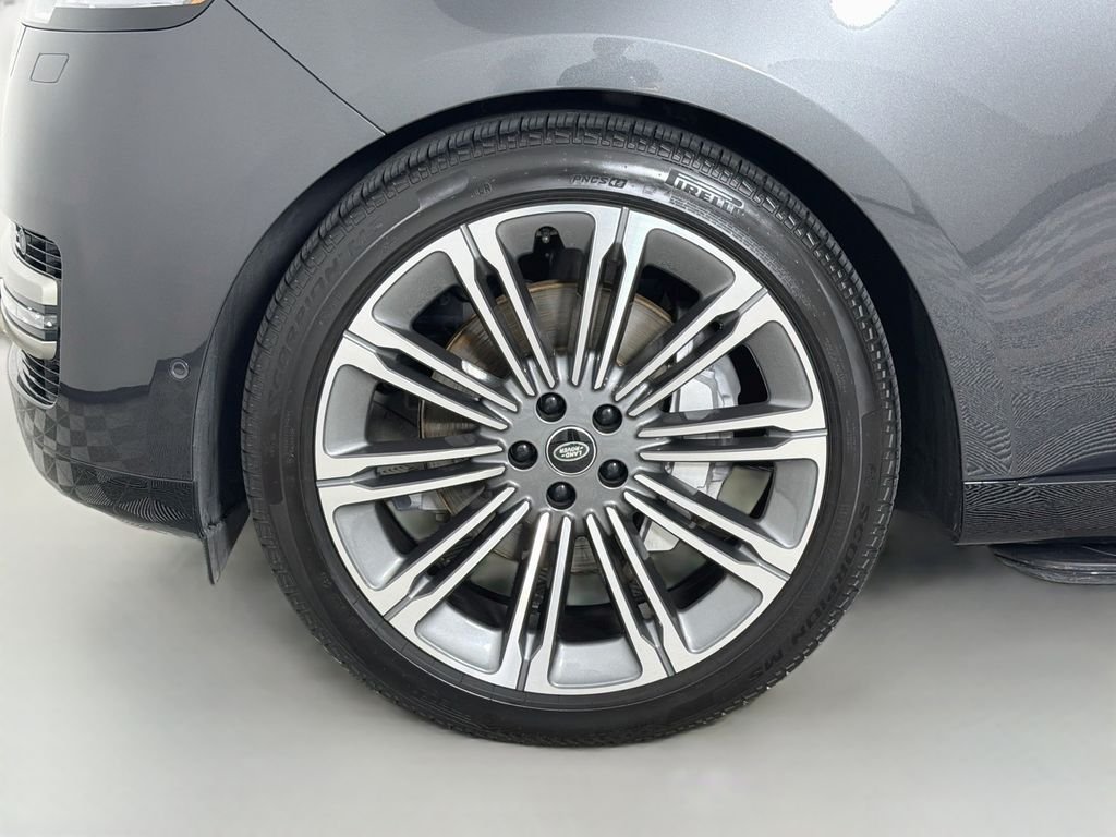 Certified Used 2025 Gray Land Rover SE image 33