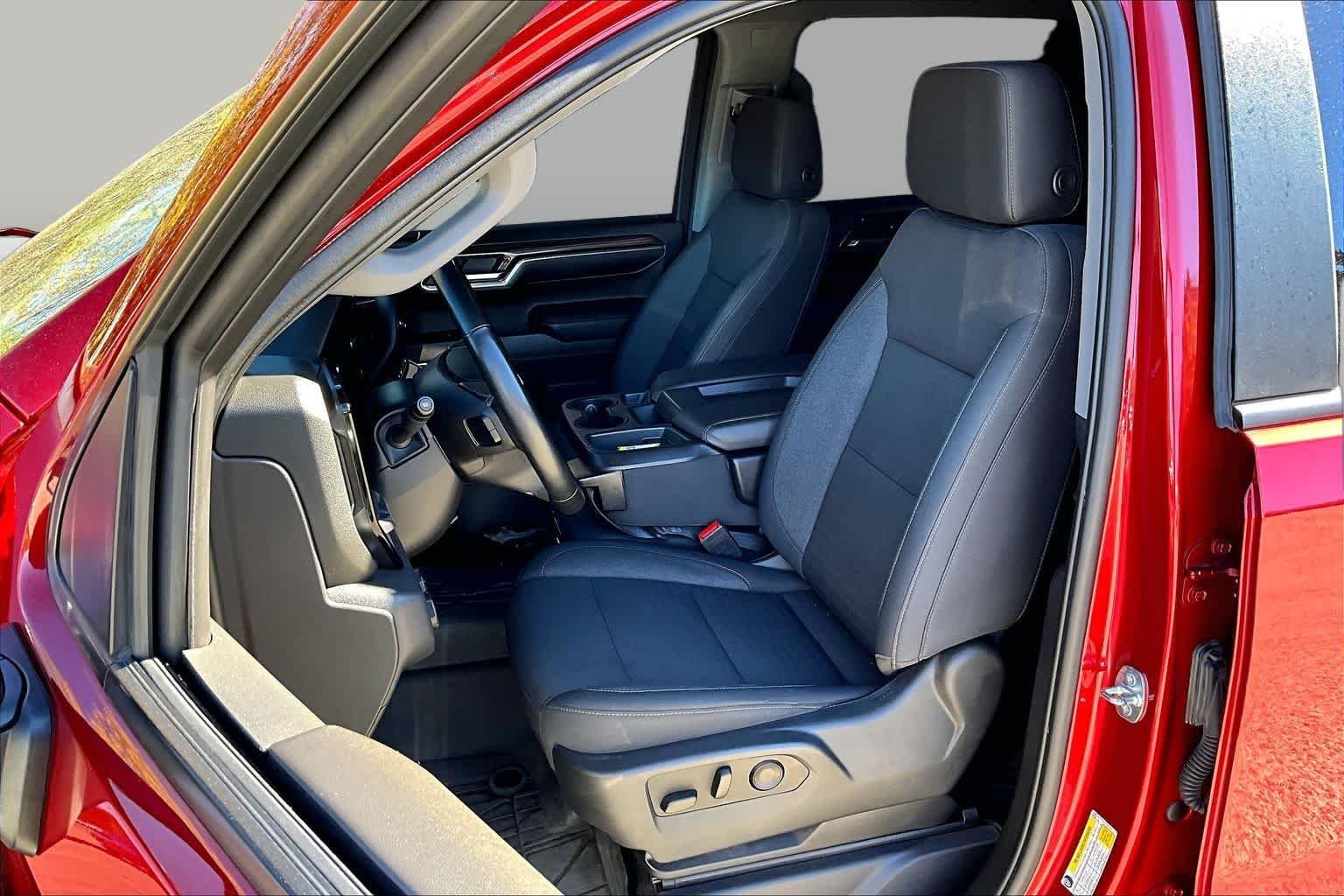 Used 2023 Radiant Red Tintcoat Chevrolet LT image 9