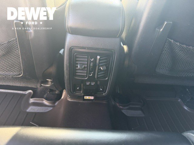 Used 2017 Bright White Clearcoat Jeep Limited image 26