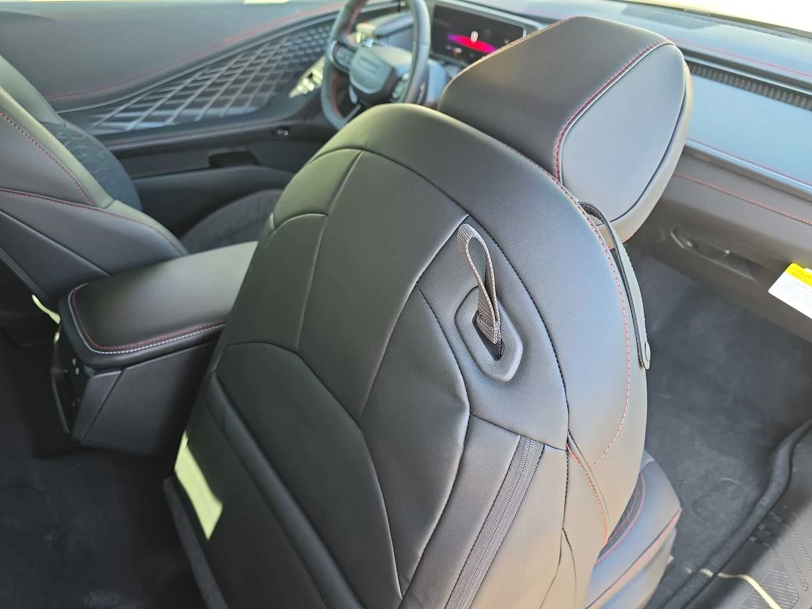 New 2026 Diamond Black Crystal Pearlcoat Dodge Scat Pack image 15