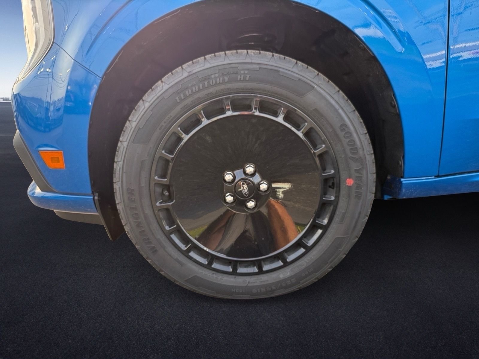 New 2026 Velocity Blue Ford Maverick Lobo™ image 9