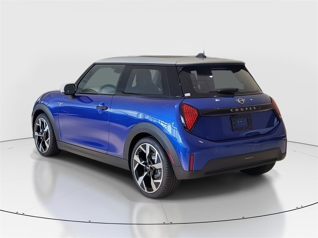 2025 Mini Cooper Hardtop S photo 4