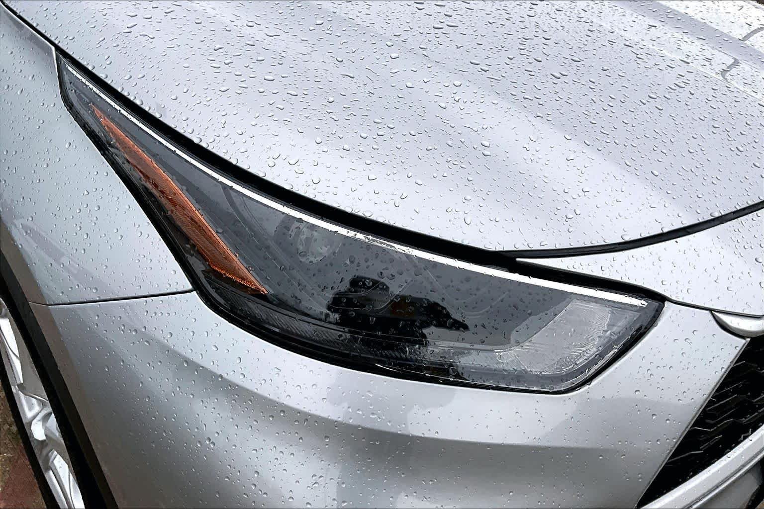 Used 2022 Celestial Silver Metallic Toyota LE image 27