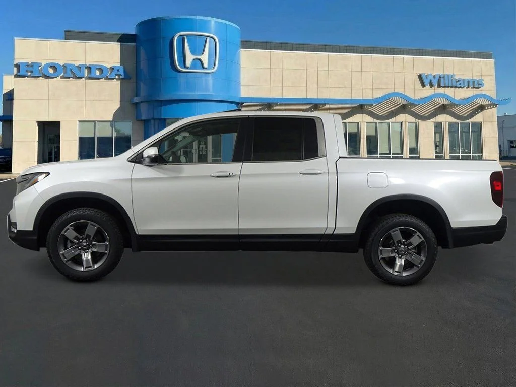 New 2026 PLATINUM WHITE PEARL Honda RTL image 2