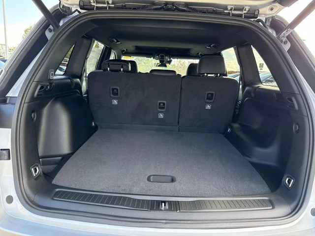 New 2025 Silver Jeep Altitude X image 7