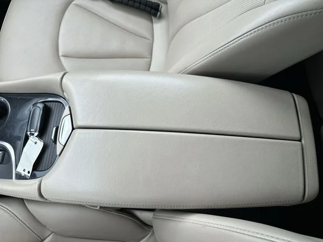 Used 2018 Brown Buick Essence image 24