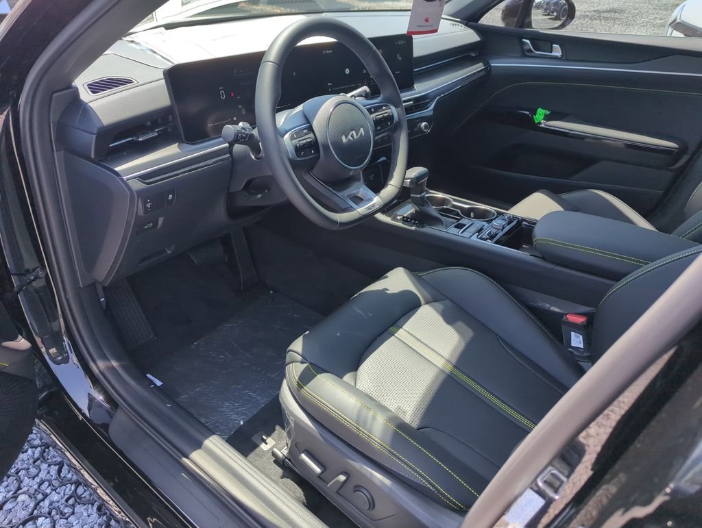 New 2026 Aurora Black Pearl Kia GT image 11