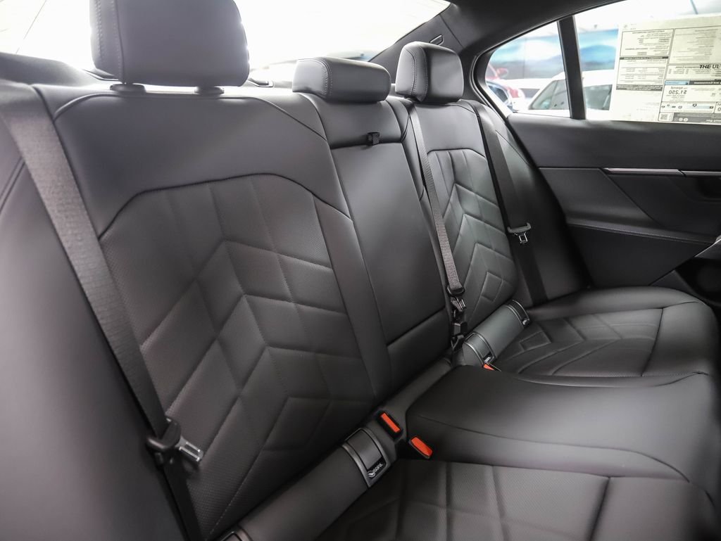 2025 BMW 5 Series 530i - Photo 26