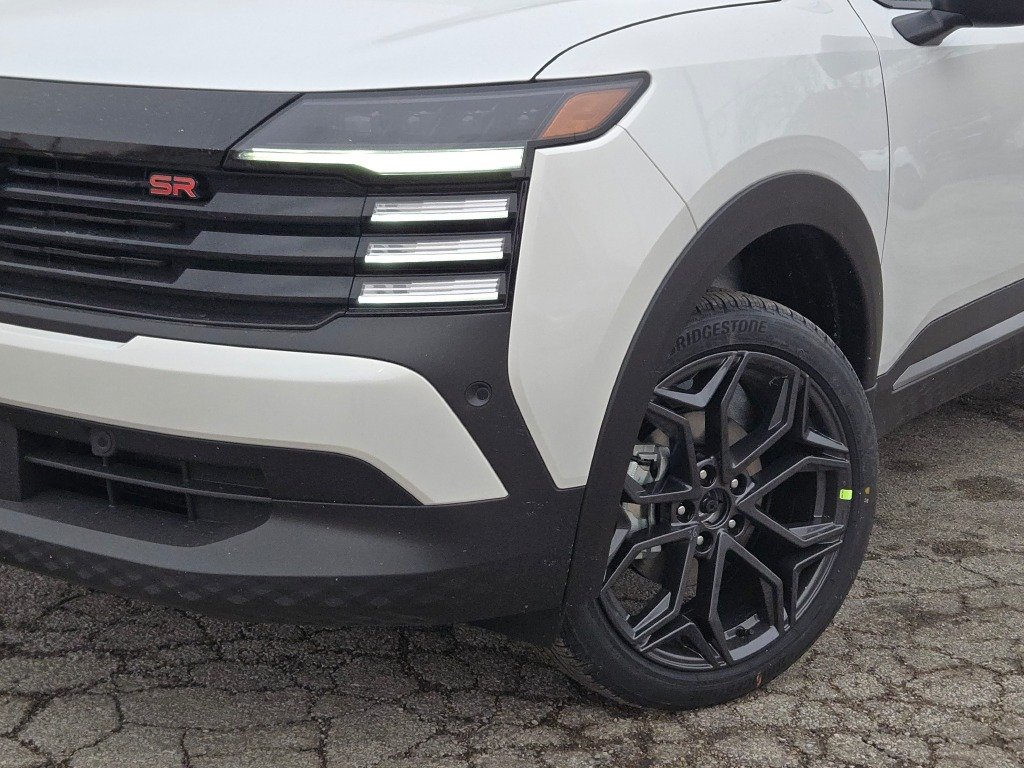 New 2026 White Nissan SR image 3