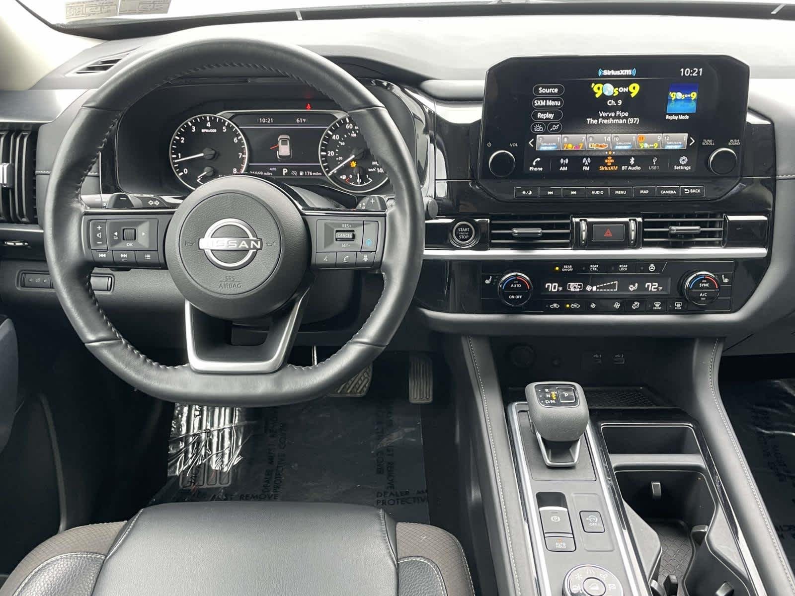 Certified Used 2024 Pearl White Tricoat Nissan SL image 2