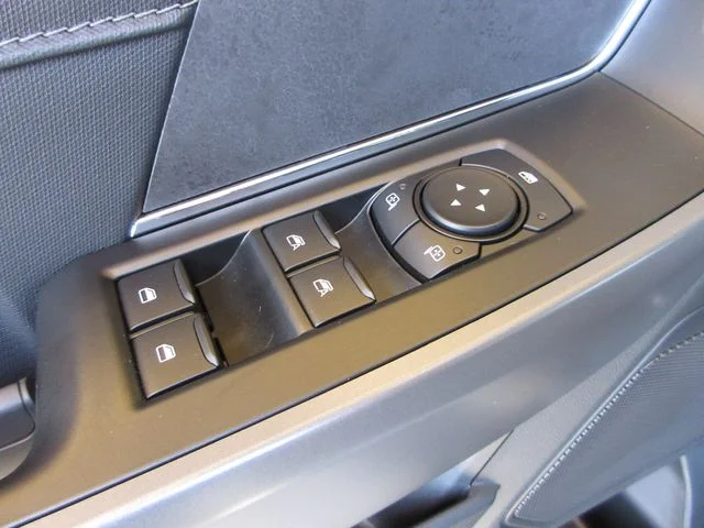 New 2026 Carbonized Gray Metallic Ford XLT image 10