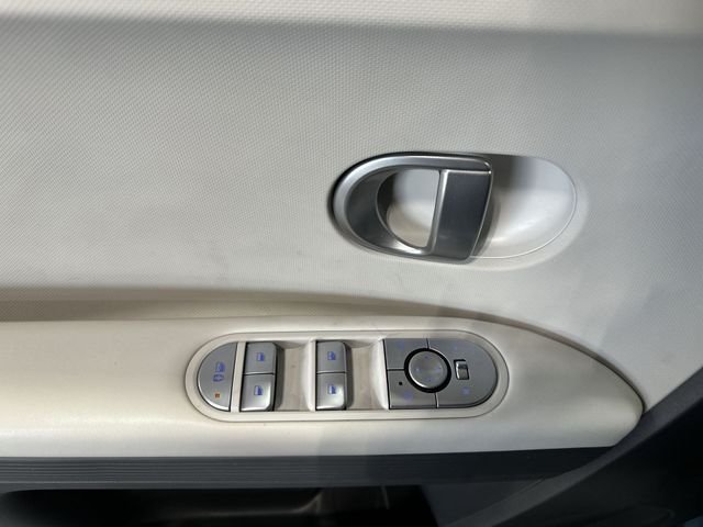 Certified Used 2023 Blue Hyundai SE image 19