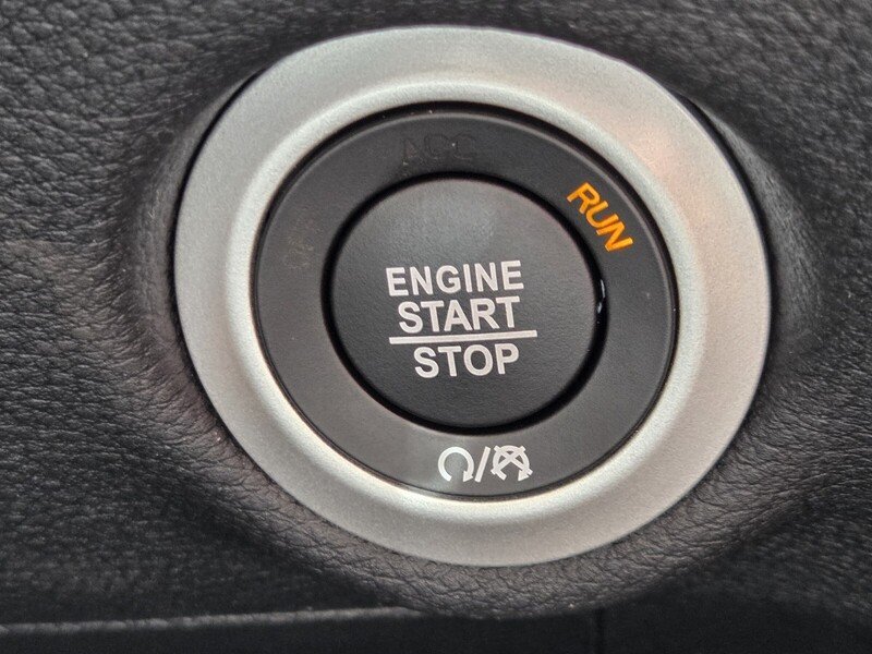 2026 Chrysler Pacifica Select - Photo 28