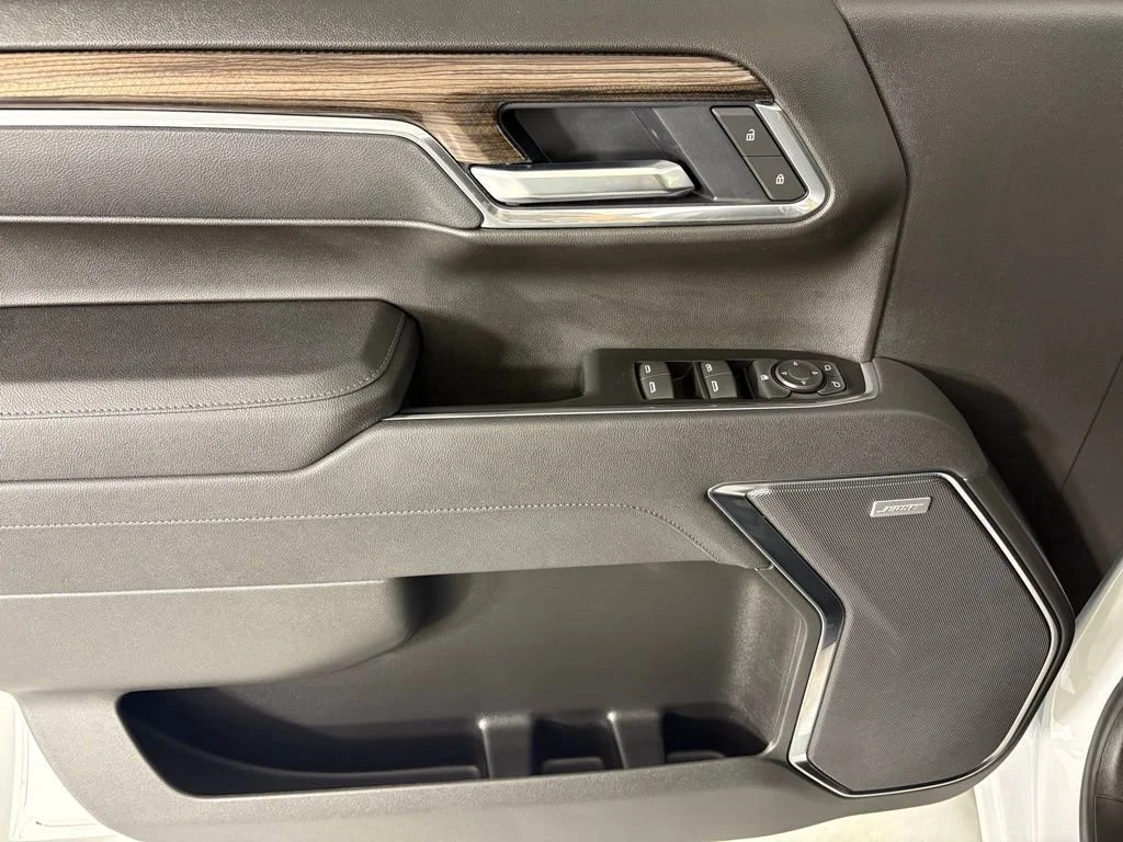 New 2026 Summit White Chevrolet LT Trail Boss image 23