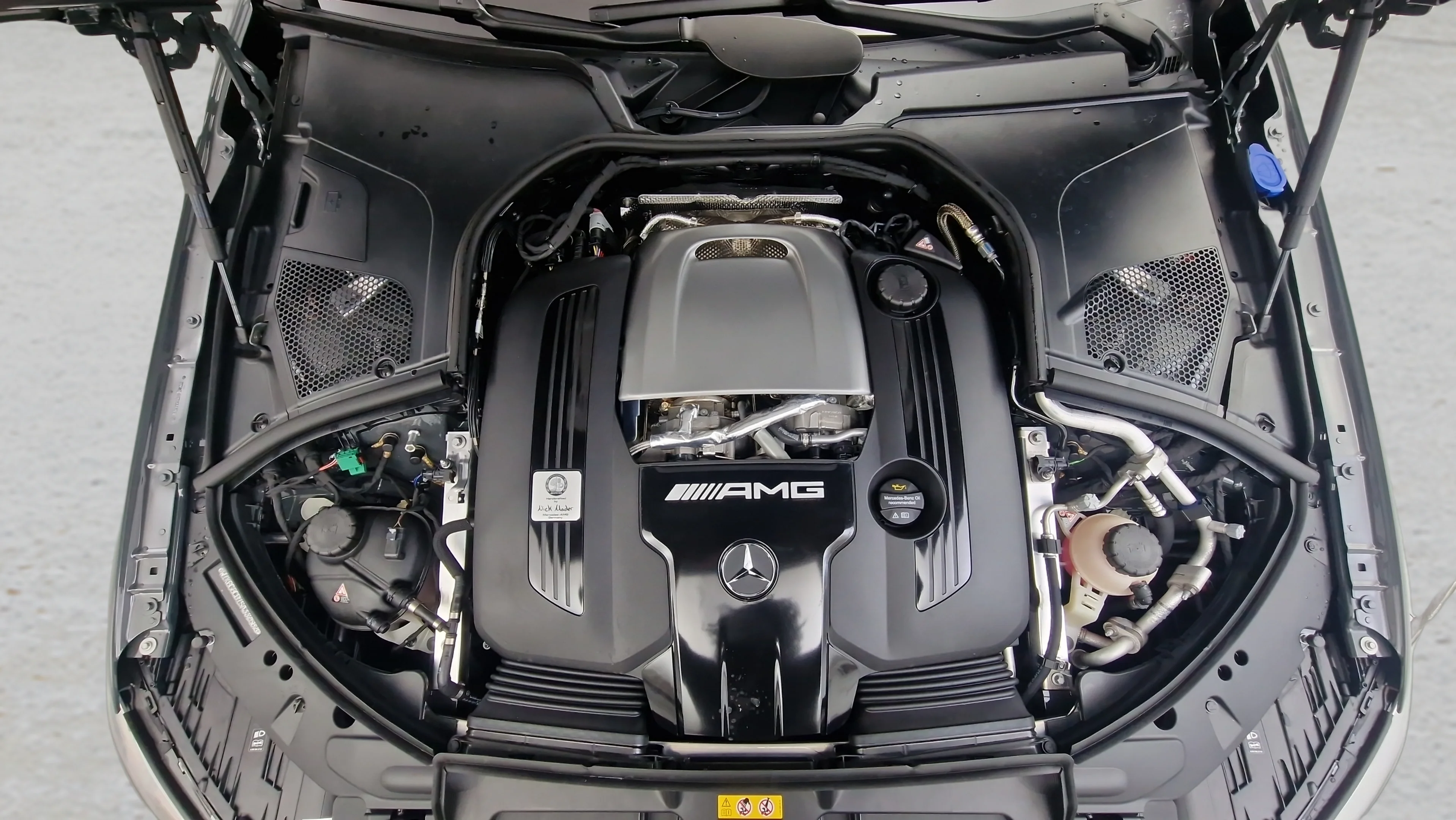 Used 2025  Mercedes-Benz AMG® S 63 E image 35