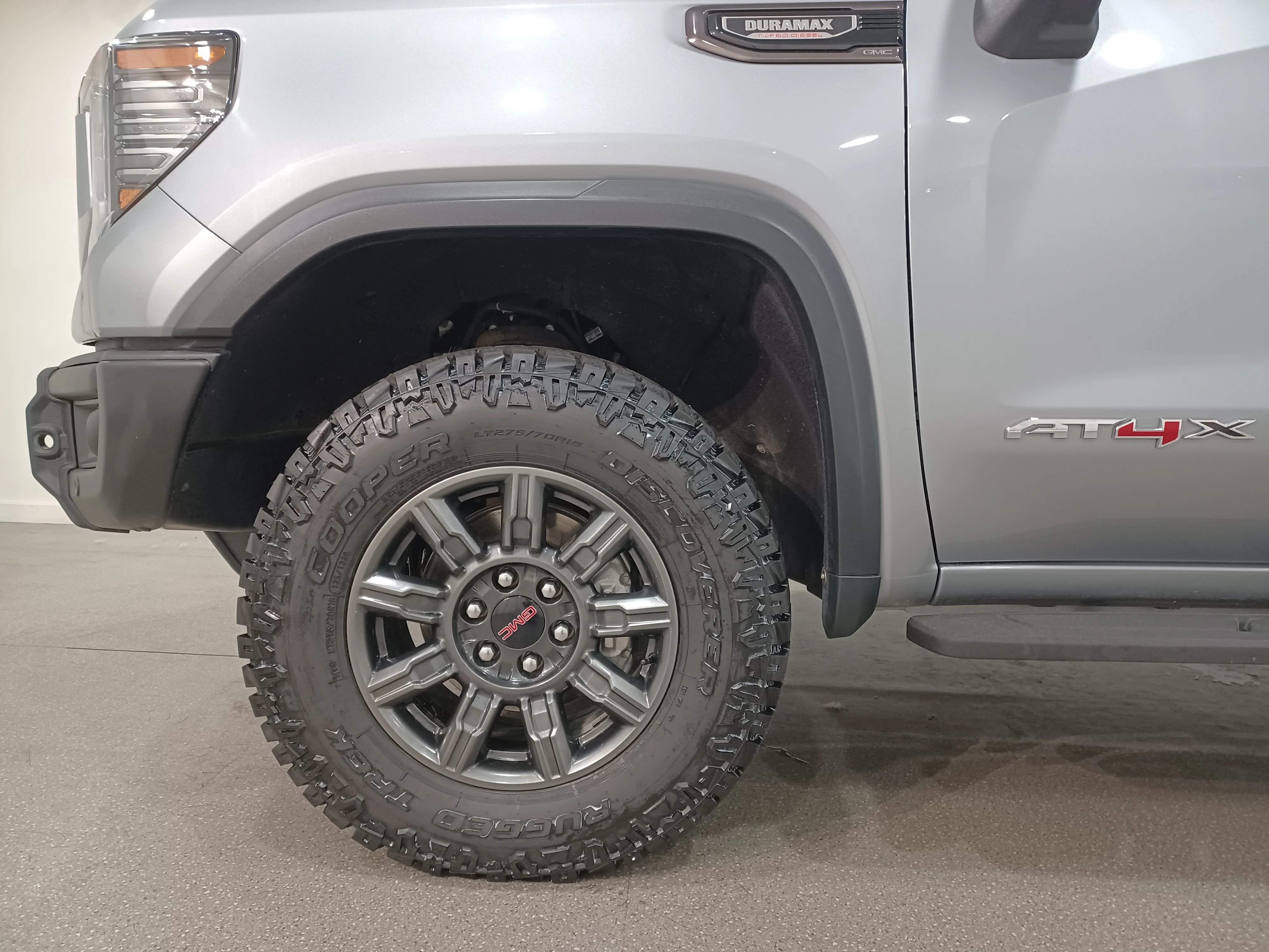Used 2024 Sterling Metallic GMC AT4X 4WD*3.0L Duramax | Adaptive Cruise | Remote Start | Cooled Leather | Sunroof | Htd Wheel | AEV image 21