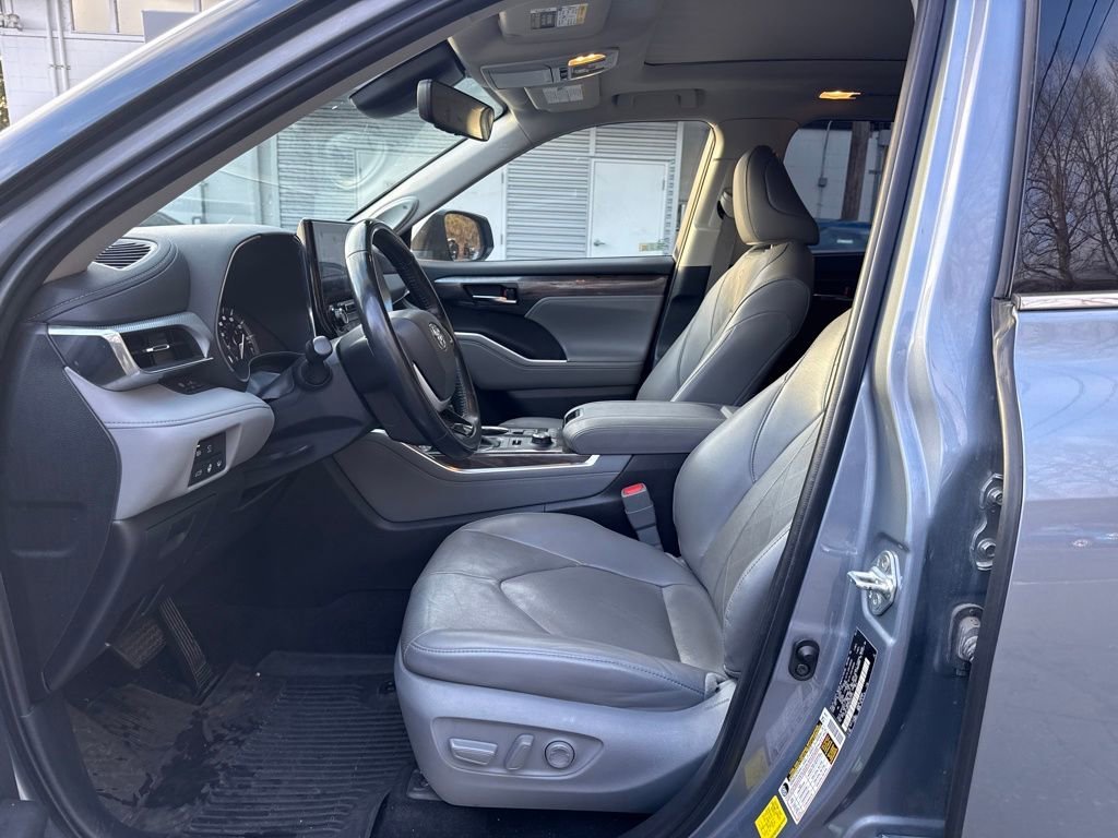 2022 Toyota Highlander Platinum - Photo 16