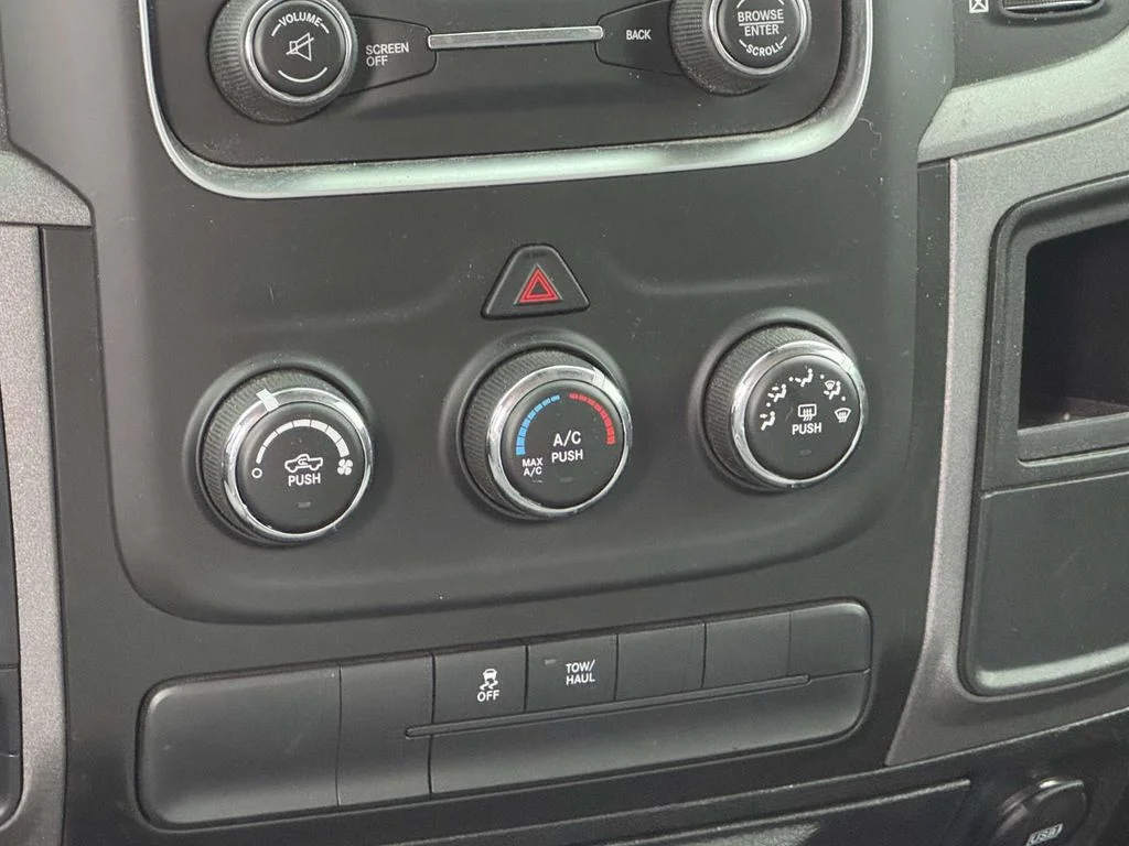 Used 2018 Silver Ram Tradesman image 18