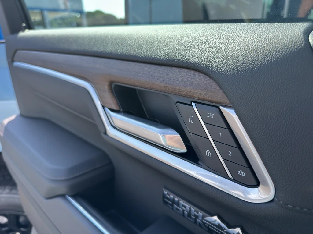 2026 Chevrolet Silverado 1500 High Country - Photo 31