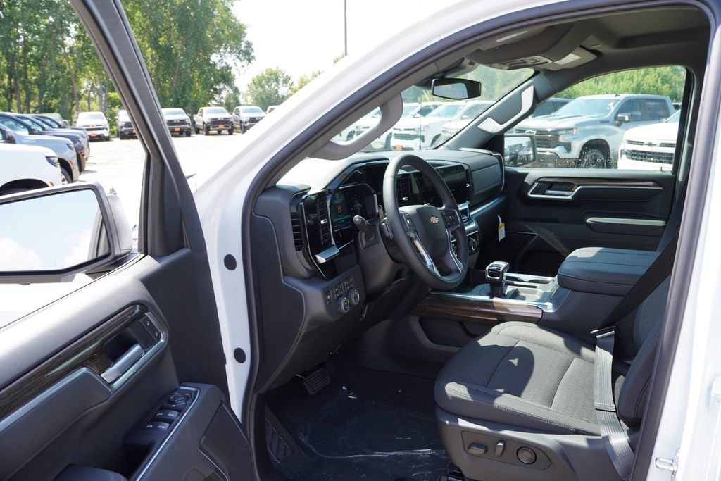 2026 Chevrolet Silverado 1500 LT - Photo 10