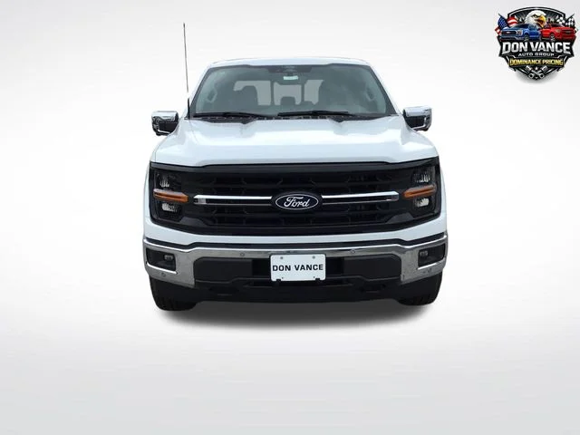 New 2025 Oxford White Ford XLT image 8