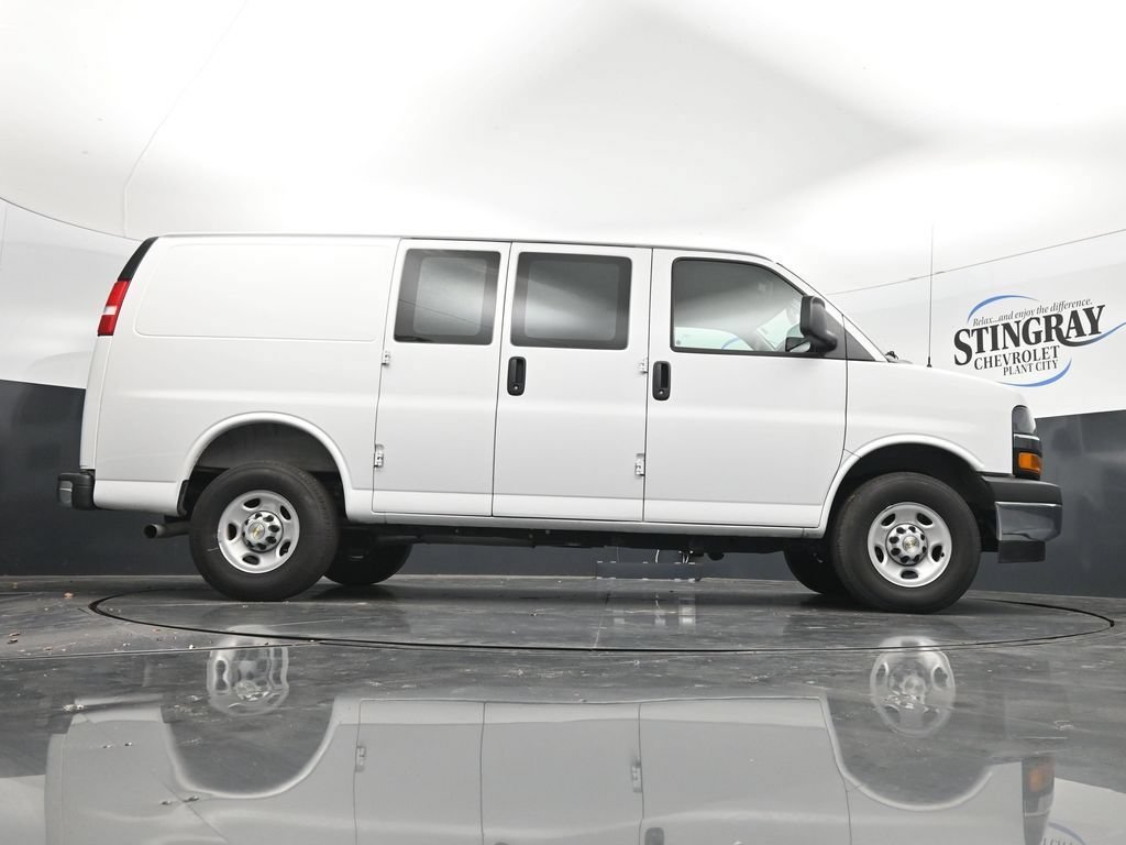 2025 Chevrolet Express Cargo Work Van - Photo 33