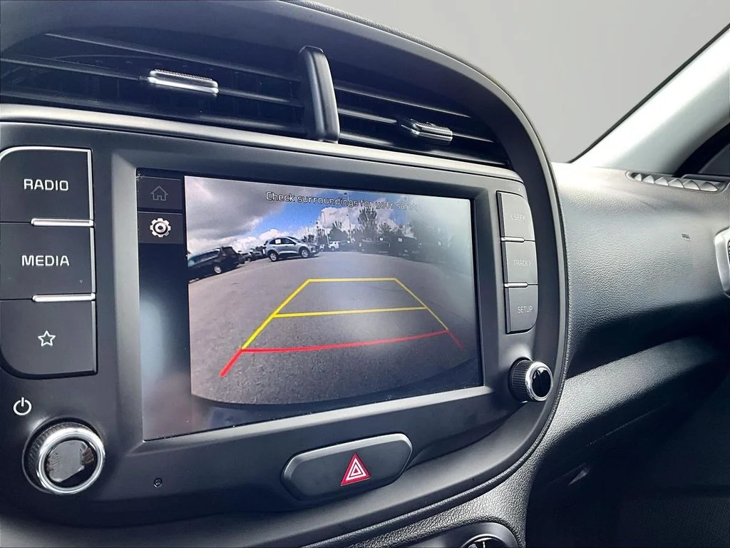 2025 Kia Soul LX - Photo 22