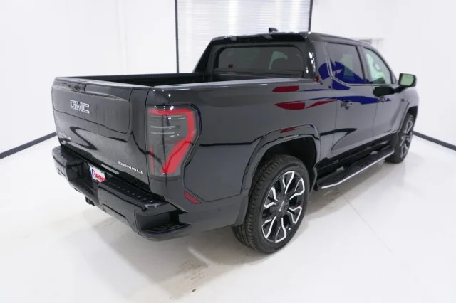 New 2025 Onyx Black GMC Max Range Denali image 9