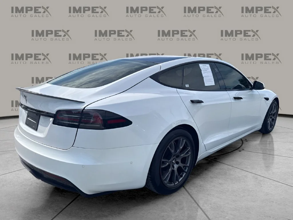 Used 2023 White Tesla Base image 5