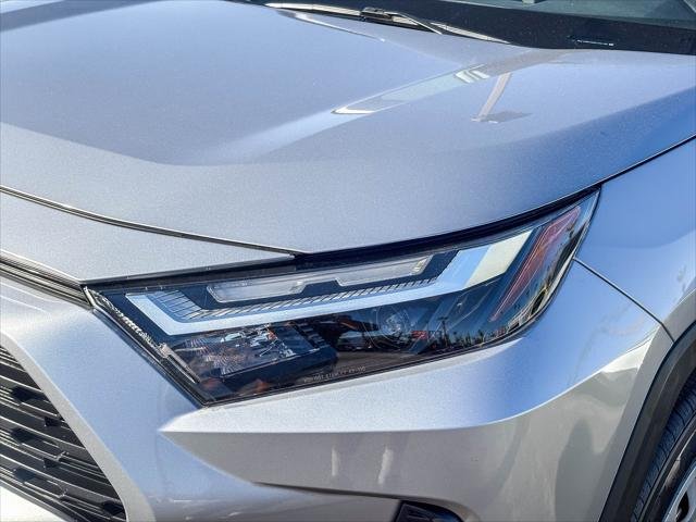 Certified Used 2025 SILVER SKY METALLIC Toyota  image 8