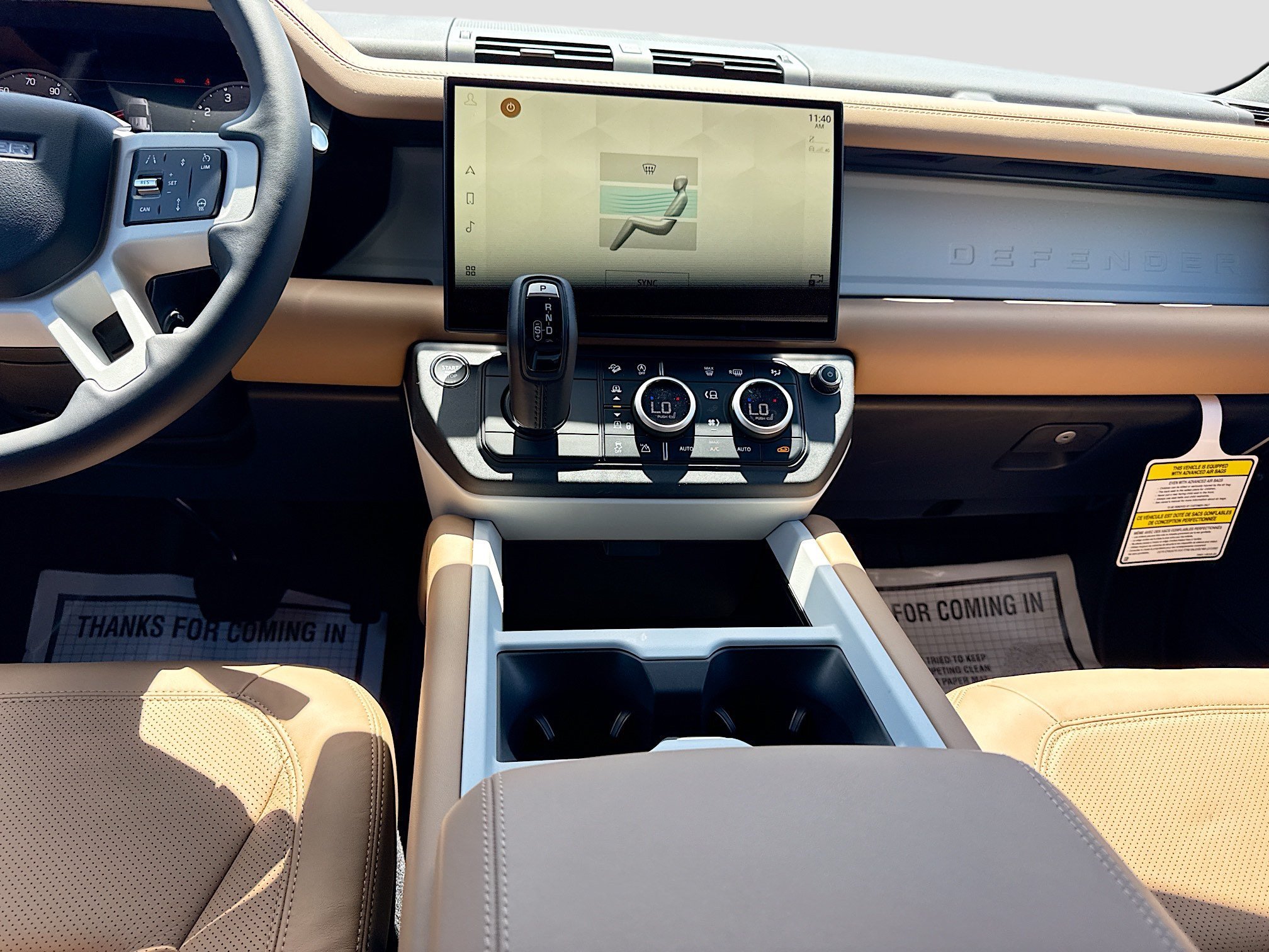 New 2026 Santorini Black Land Rover X-Dynamic SE image 19