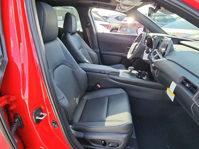 2025 Lexus UX 300h Premium - Photo 25