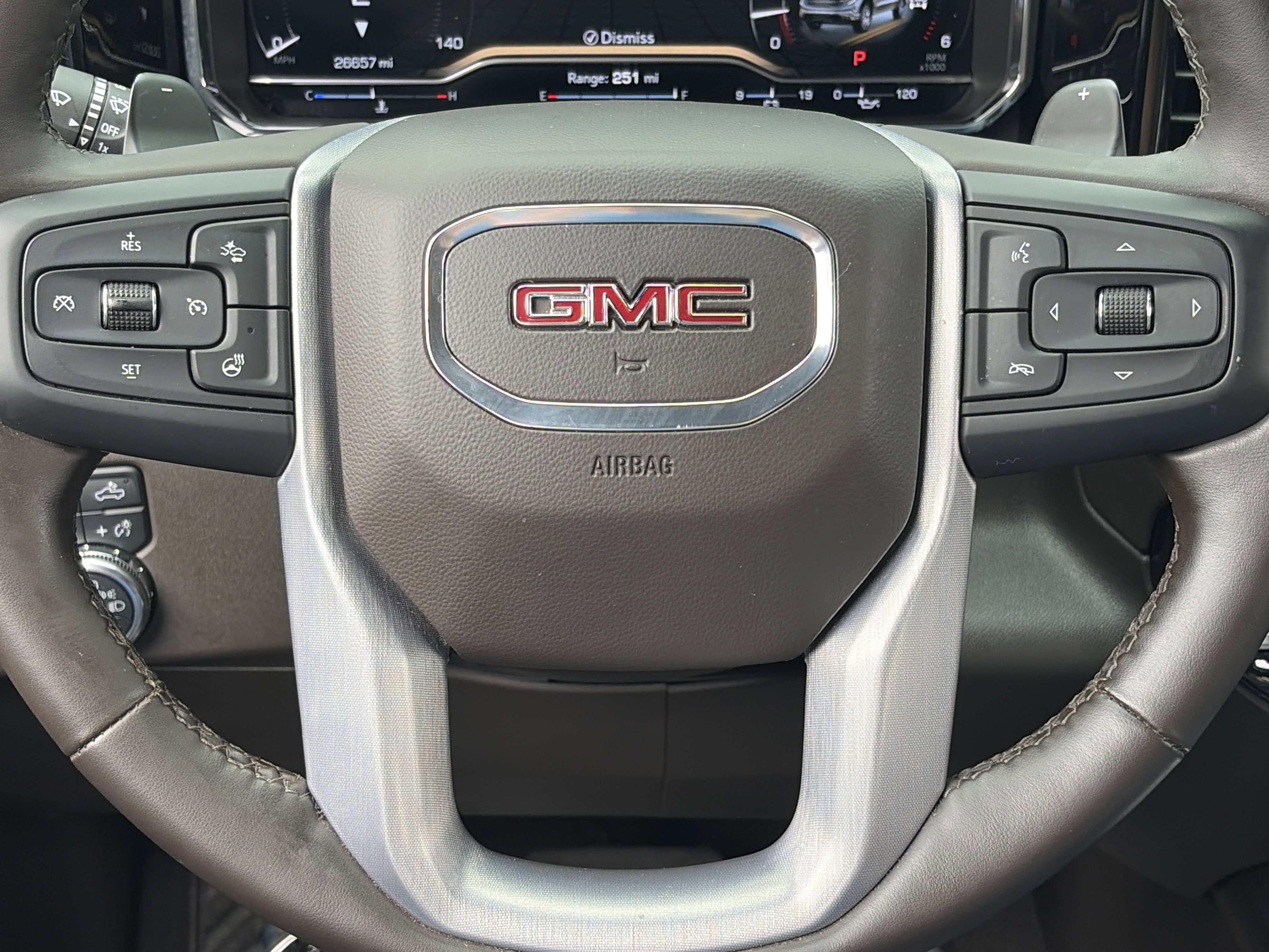 2024 GMC Sierra 1500 SLT - Photo 13
