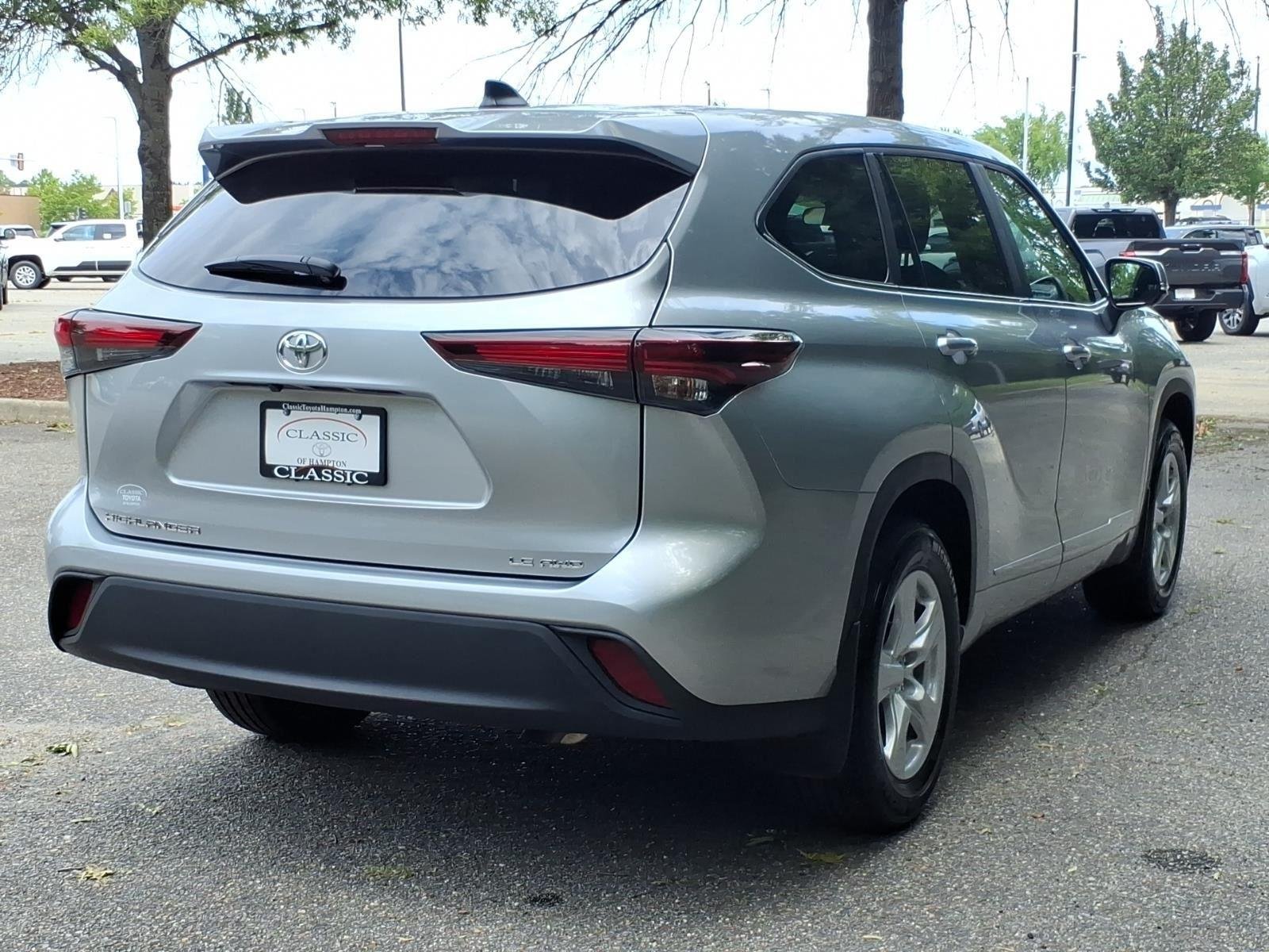 Used 2025 Celestial Silver M Toyota LE image 11