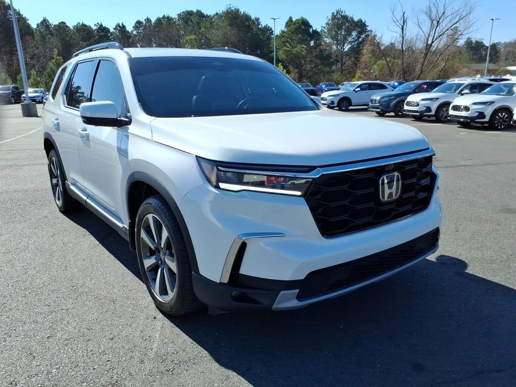 2024 Honda Pilot Elite AWD's photo