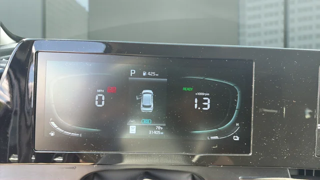 Used 2023 Black Kia LX image 21