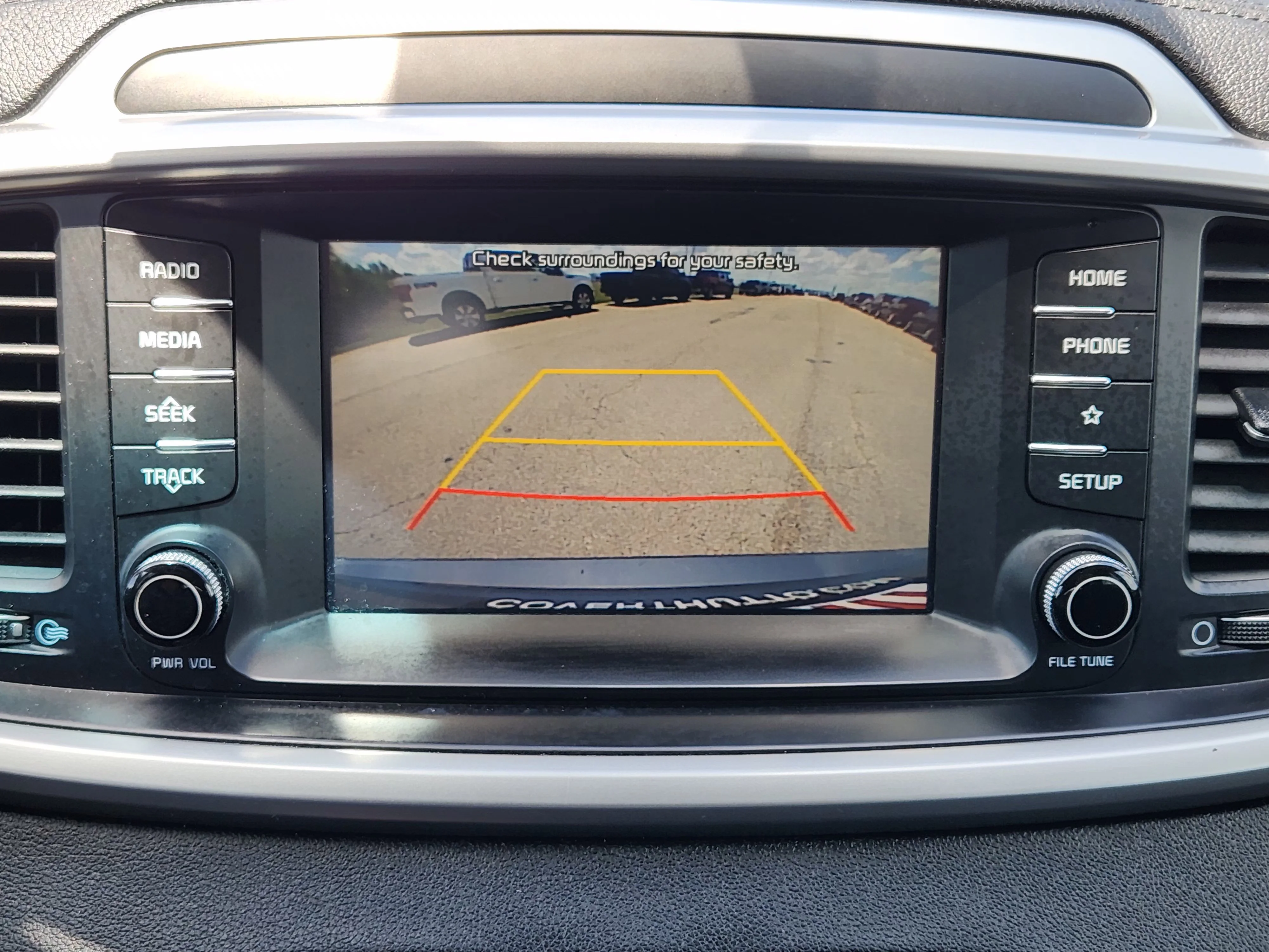 Used 2020 Everlasting Silver Kia L image 18