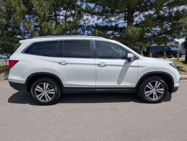 Used 2016 White Diamond Pearl Honda EX-L image 2