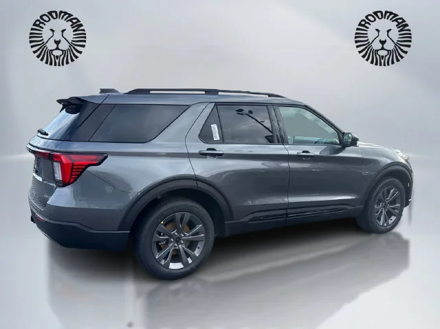 New 2026 Carbonized Gray Metallic Ford Active image 6