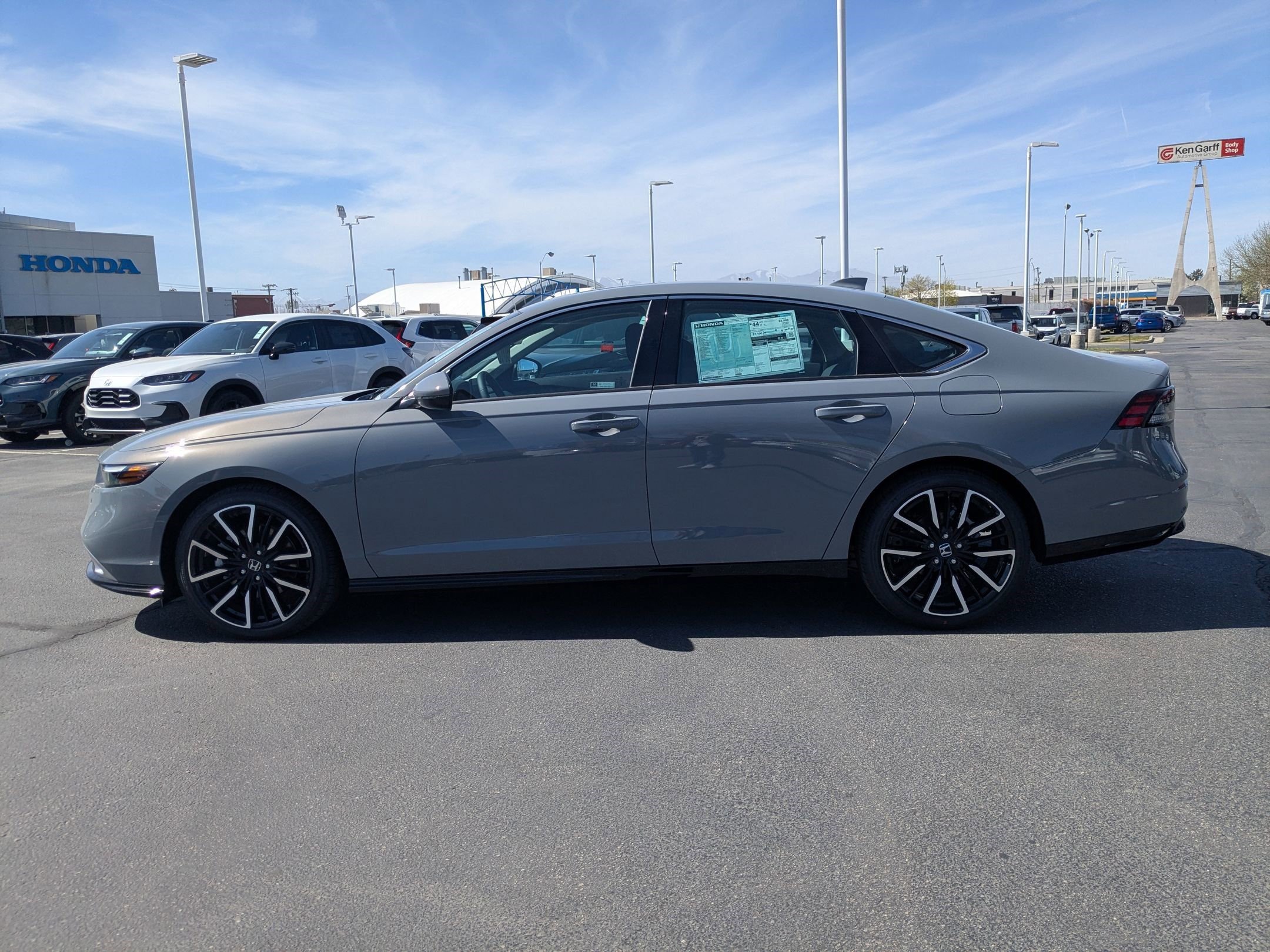 New 2026 Urban Gray Pearl Honda Touring image 7