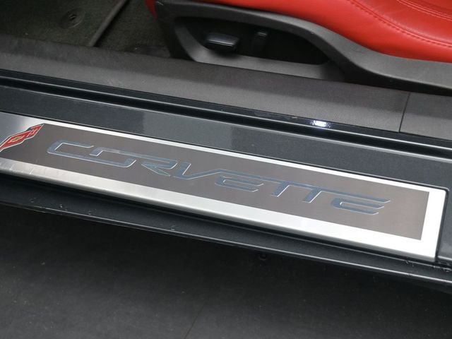 Used 2019 Gray Chevrolet Stingray Z51 image 19