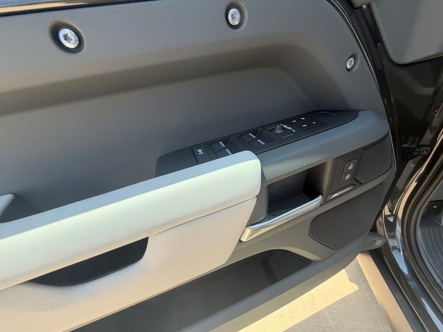 New 2026 Carpathian Grey Land Rover S image 11