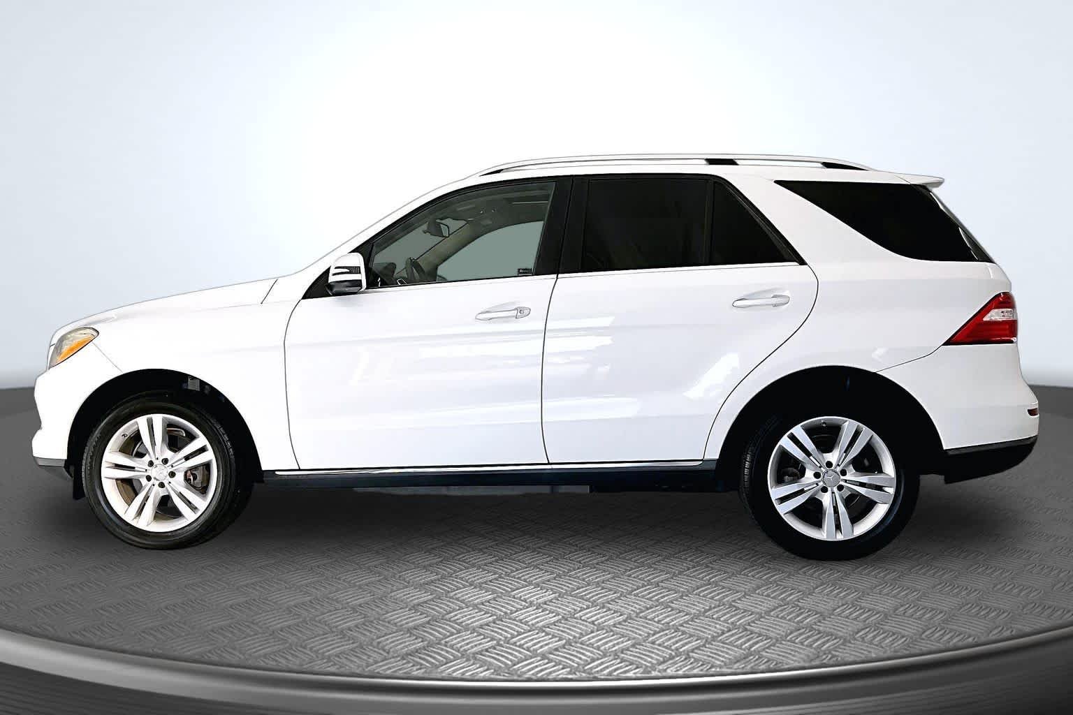 Used 2015 Polar White Mercedes-Benz ML 350 image 3
