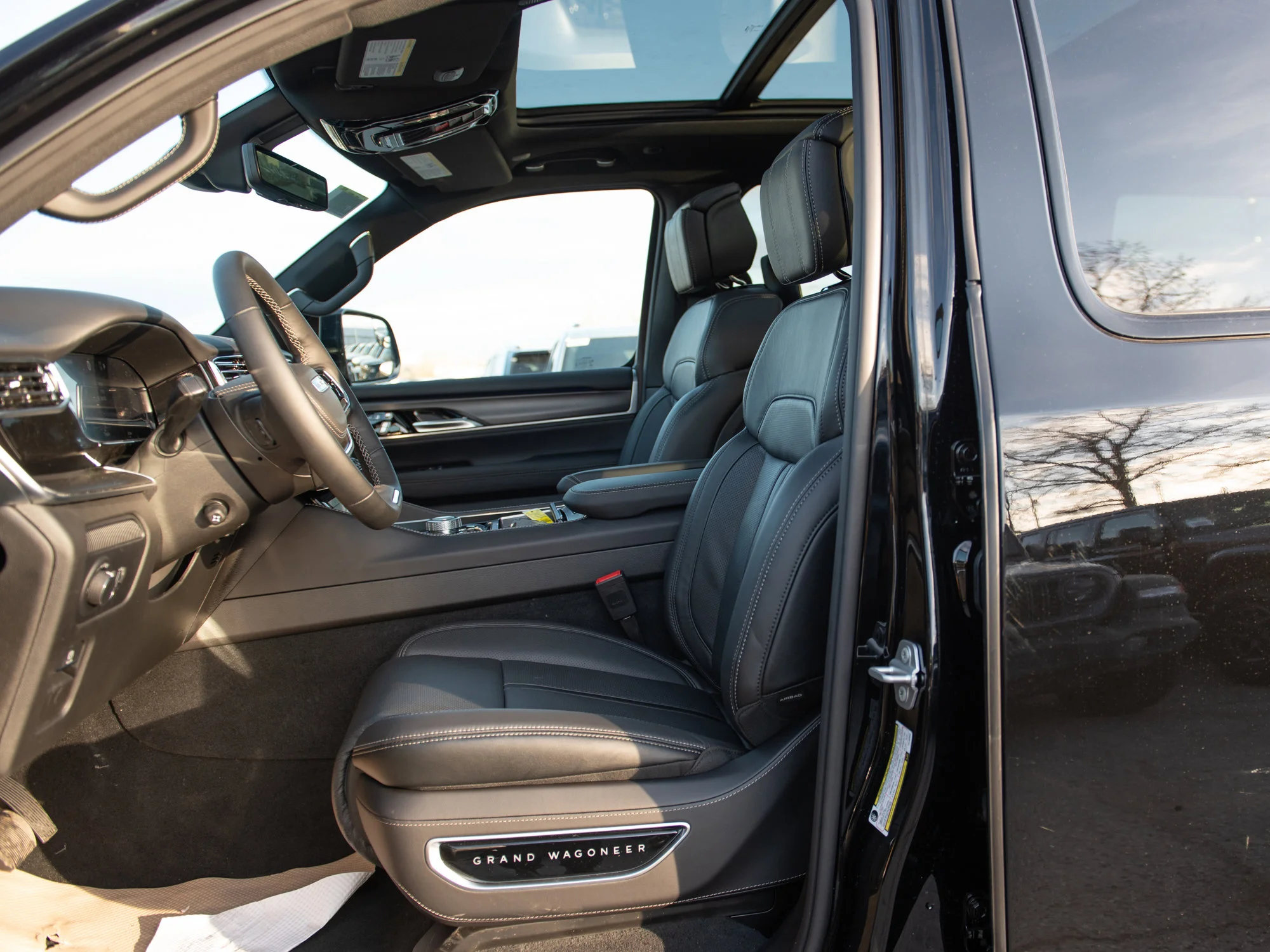 New 2026 Black Jeep Summit Obsidian* image 24