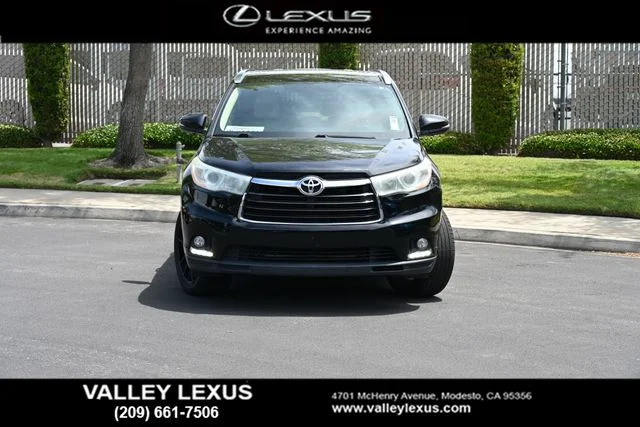 Used 2016 Black Toyota Limited image 2