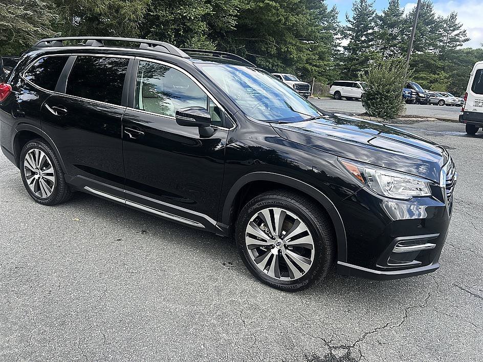 Used 2022 Crystal Black Silica Subaru Limited image 3