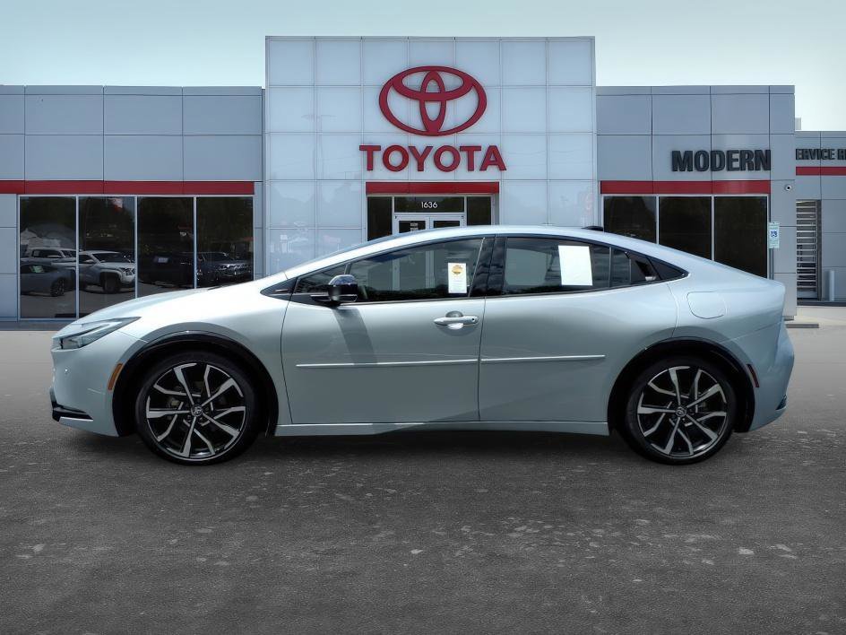 Used 2026 Cutting Edge Toyota XSE image 2