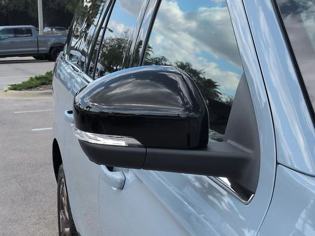 New 2026 Glacier Gray Metallic Tri-Coat Ford MAX King Ranch® image 12