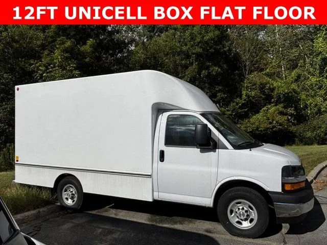 2024 Chevrolet Express Commercial Cutaway