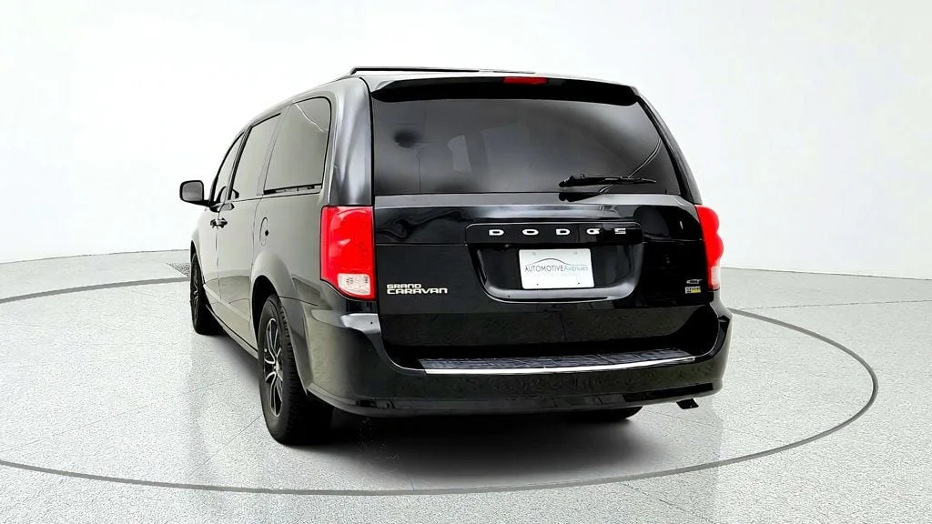 Used 2018 Black Onyx Crystal Pearlcoat Dodge GT Wagon image 6